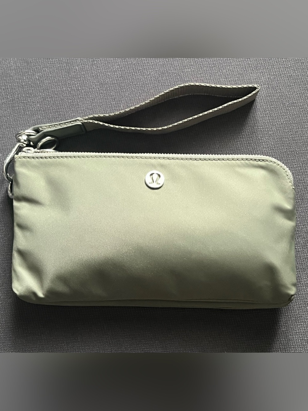 lululemon Curved Wristlet Grey Sage | Double Zip Nylon Pouch O/S 9” L